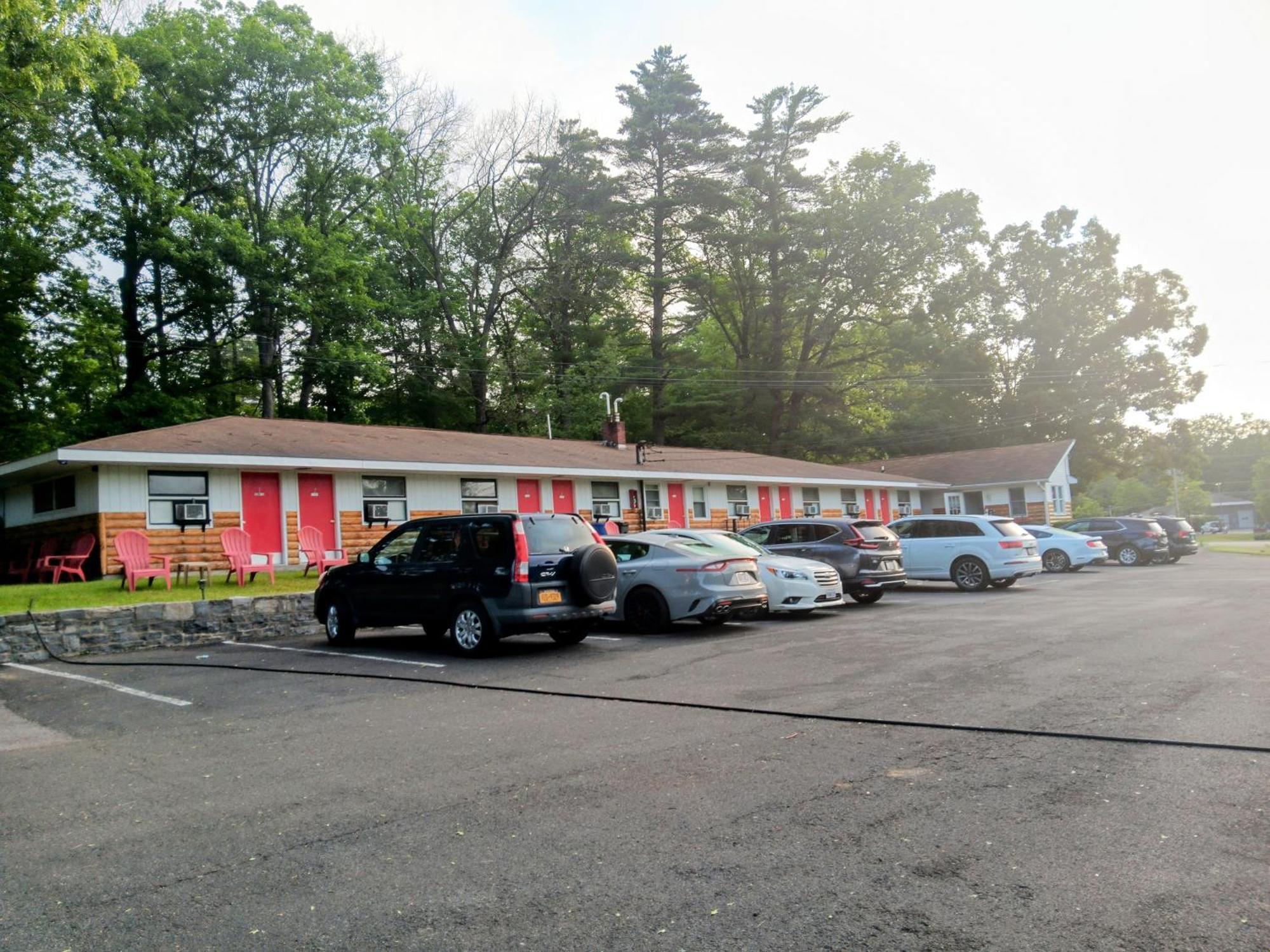 Robin Hood Motel Saratoga Springs Luaran gambar