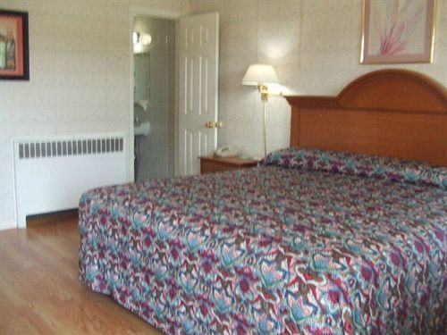 Robin Hood Motel Saratoga Springs Bilik gambar