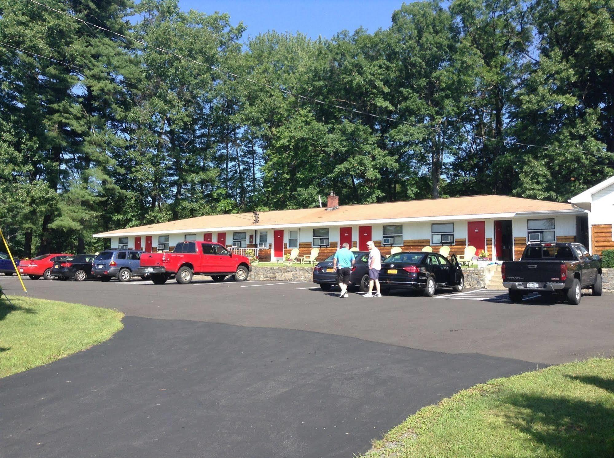 Robin Hood Motel Saratoga Springs Luaran gambar